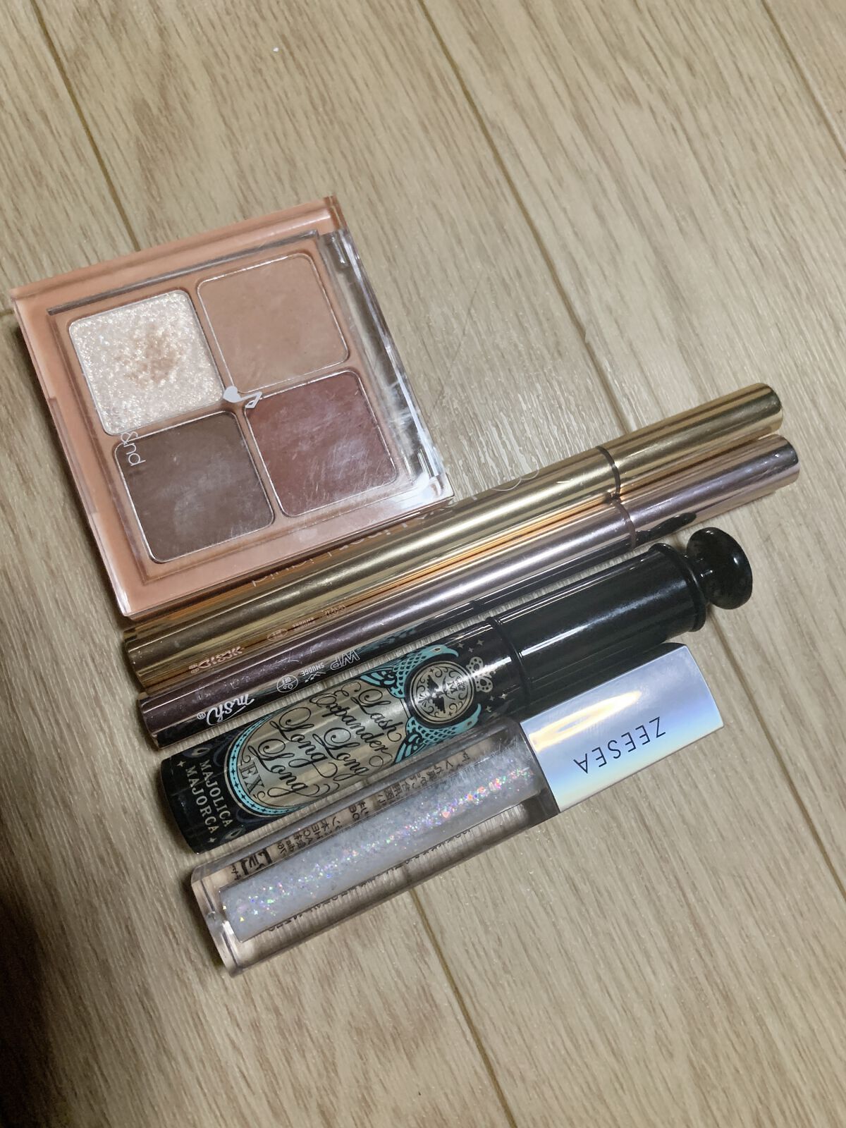 ダイヤモンドシリーズ 星空リキッドアイシャドウ/ZEESEA/リキッドアイシャドウを使ったクチコミ（3枚目）