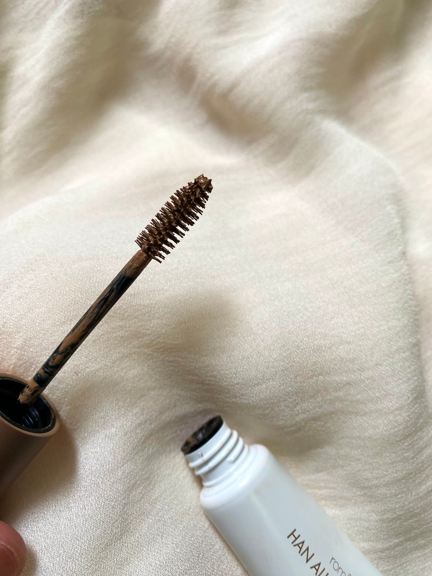 ハンオールブロウカラ/rom&nd/眉マスカラを使ったクチコミ(2枚目)