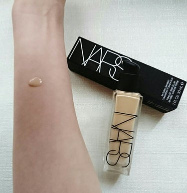 ナチュラルラディアント ロングウェアファンデーション/NARS/リキッドファンデーションを使ったクチコミ（3枚目）