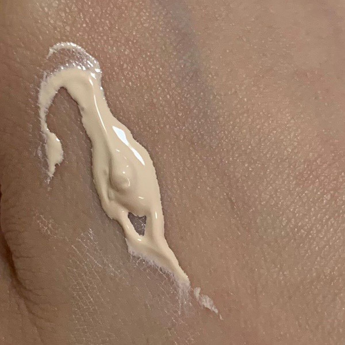 アリィー クロノビューティ カラーチューニングUV/アリィー/日焼け止めクリームを使ったクチコミ（3枚目）