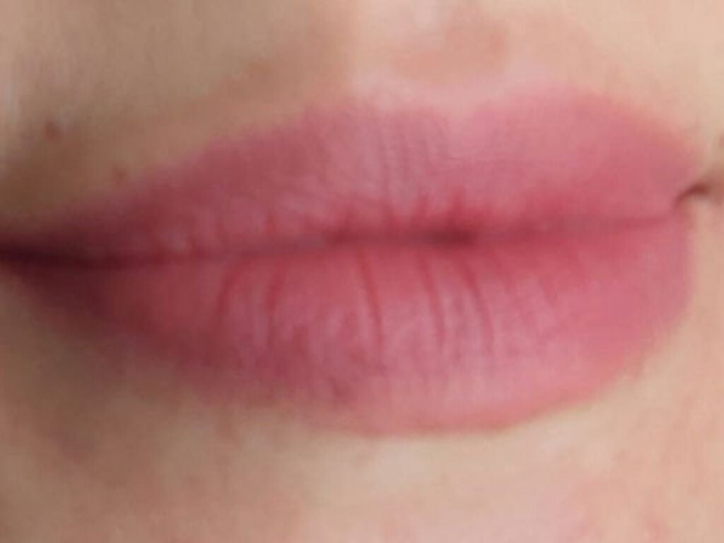 美容の旅人 on LIPS 「hince ヒンスムードインハンサーマットALLURE アルー..」(5枚目)