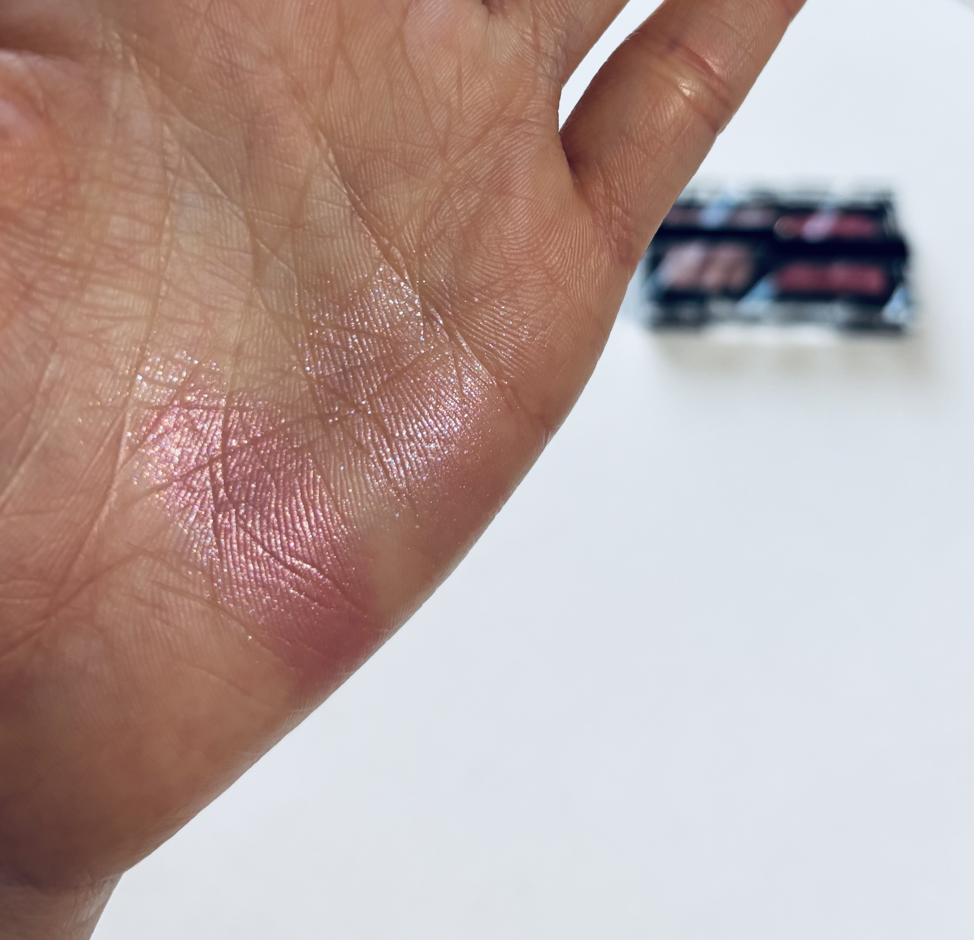 エレクトリックショックアイズ /KATE/アイシャドウパレットを使ったクチコミ（1枚目）