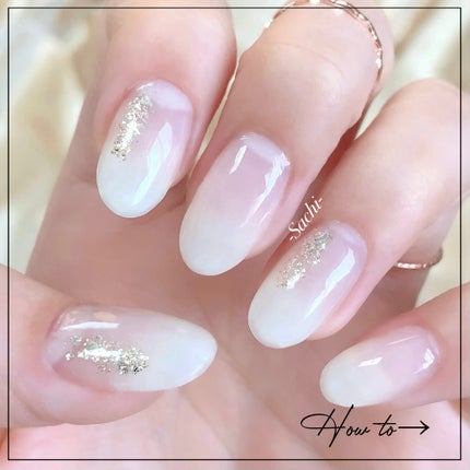 NAILTOWN ニュアンスグリッターのクチコミ「失敗しない!きれいめグラデーションネイル💅
やり方は画像を参考にしていただければと思います♡.....」(3枚目)