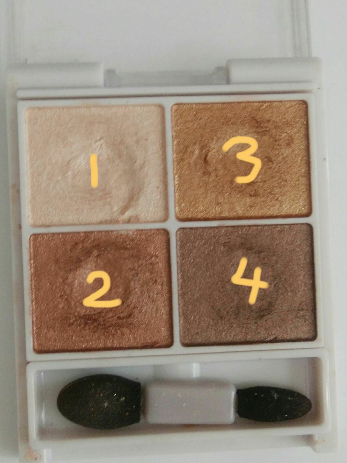 シルキースフレアイズ/キャンメイク/アイシャドウパレットを使ったクチコミ（3枚目）