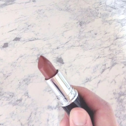 ラスターガラス リップスティック ハグ ミー(※既存色リニューアル)/M・A・C/口紅を使ったクチコミ(3枚目)