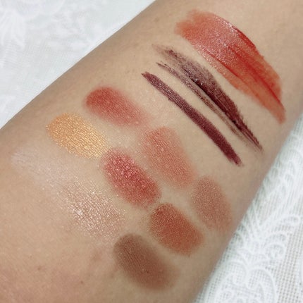 UR GLAM BLOOMING EYE COLOR PALETTE/U R GLAM/アイシャドウパレットを使ったクチコミ(4枚目)