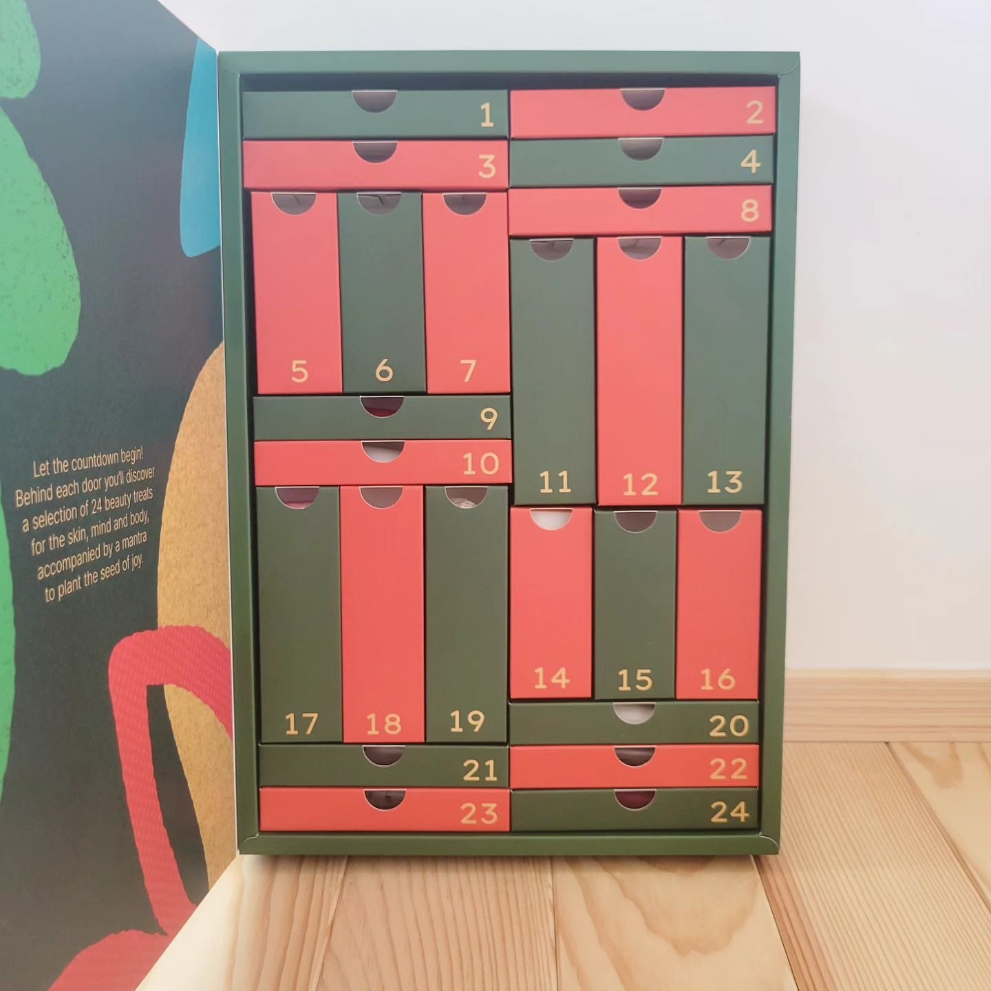 ジュリーク　アドベントカレンダー2024 ジュリーク アドベントカレンダー2024<2024ホリデー>｜キレイエ