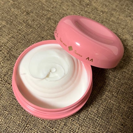 ルシードエル #ニュアンスデザインワックスのクチコミ「長年愛用のプチプラワックス✨
硬め
付けやすく形を作りやすい⭕️
まとまり良い⭕️
安定の使い.....」(2枚目)