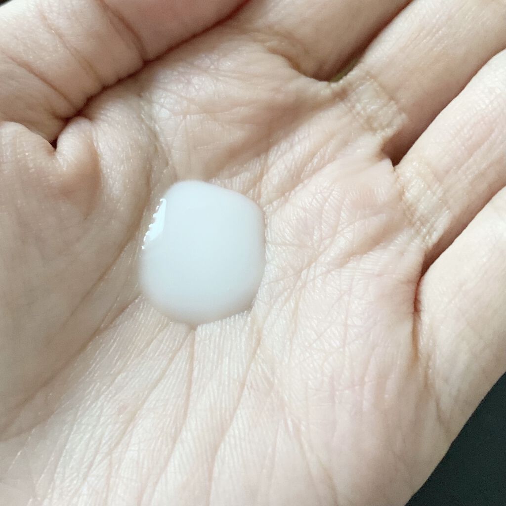 プレミアムボディミルク ホワイトニング【医薬部外品】		/ニベア/ボディミルクを使ったクチコミ（2枚目）