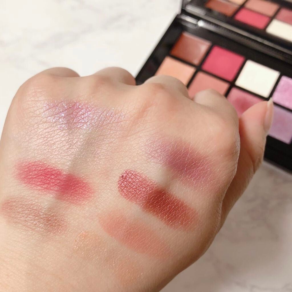 コンパクトアディクション “エターナル イン ピンク”/ADDICTION/アイシャドウパレットを使ったクチコミ(4枚目)