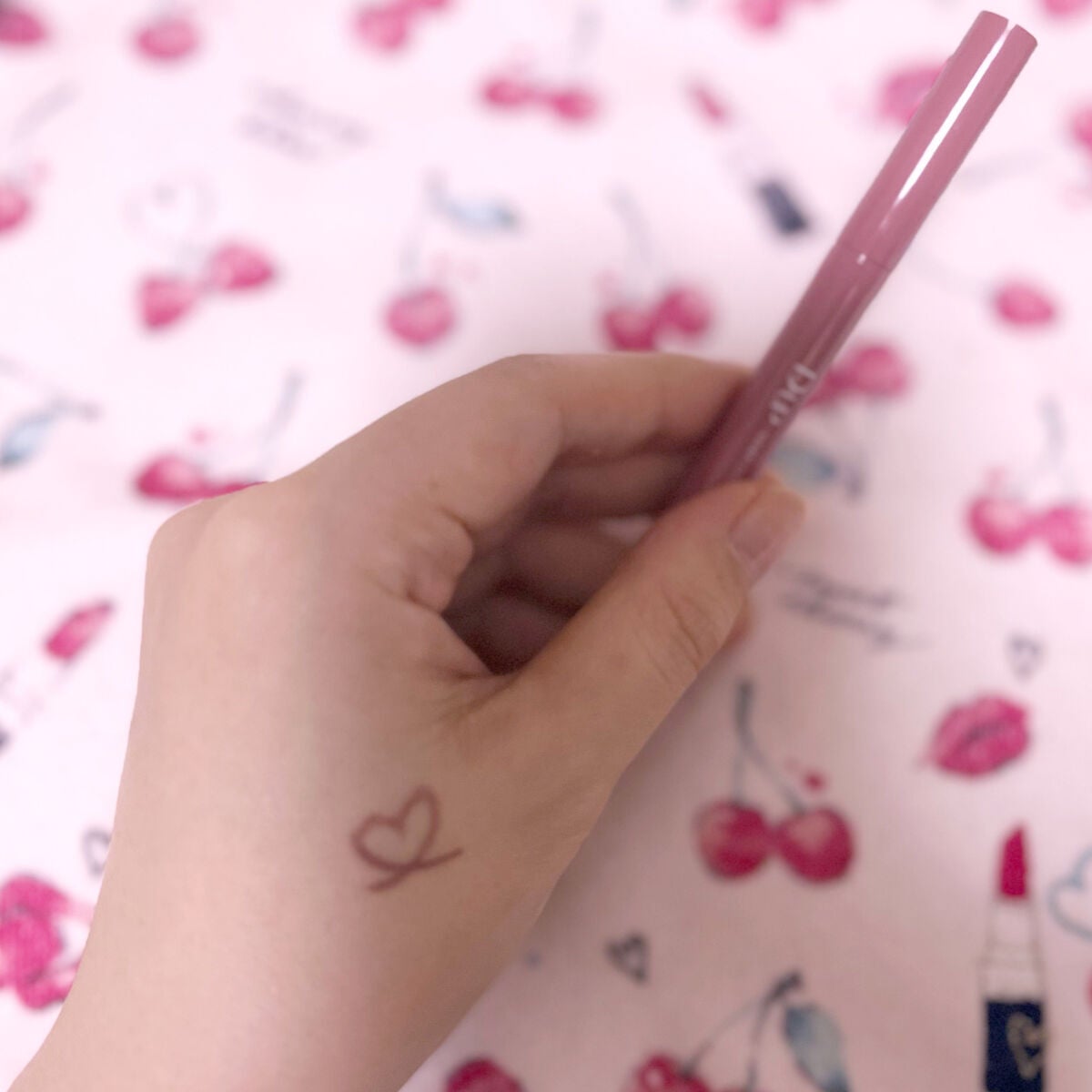 シルキーリキッドアイライナーWP/D-UP/リキッドアイライナーを使ったクチコミ(2枚目)