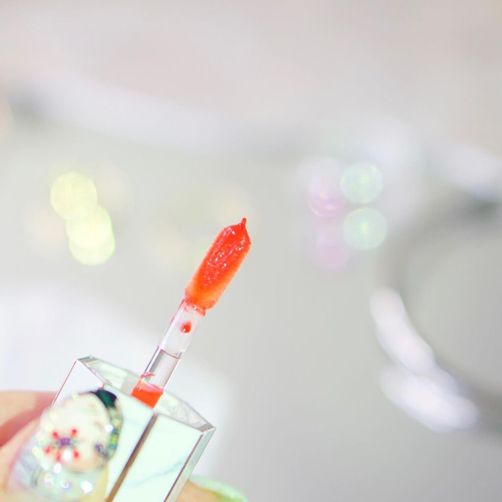 パラダイス モイスチャー ベール リップ グレイズ/DEAR DAHLIA/口紅を使ったクチコミ(7枚目)