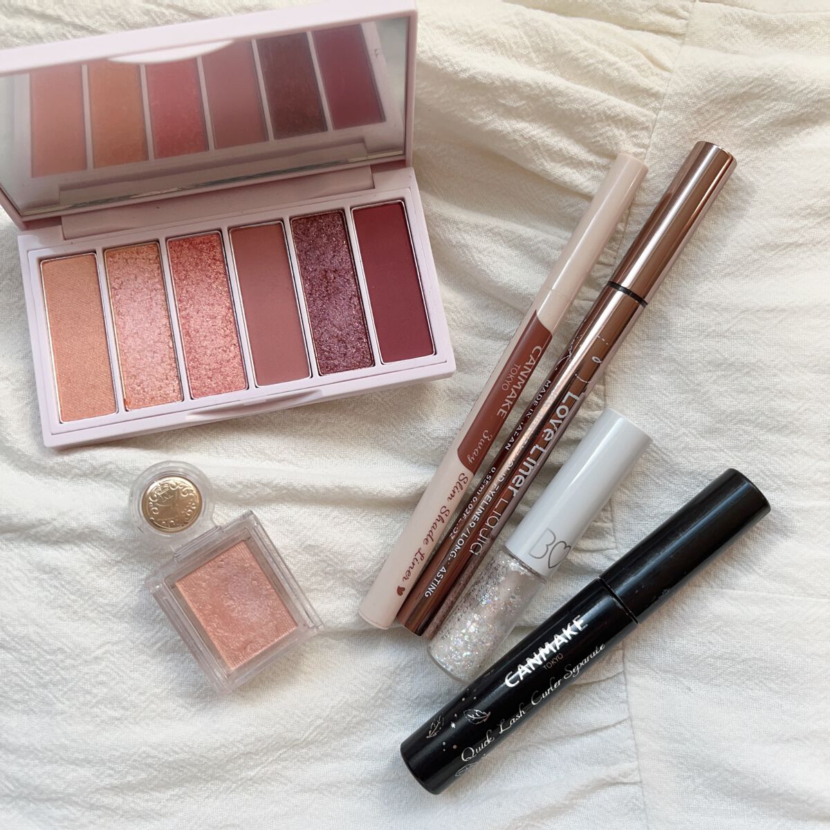 シャドーカスタマイズ/MAJOLICA MAJORCA/単色アイシャドウを使ったクチコミ(4枚目)