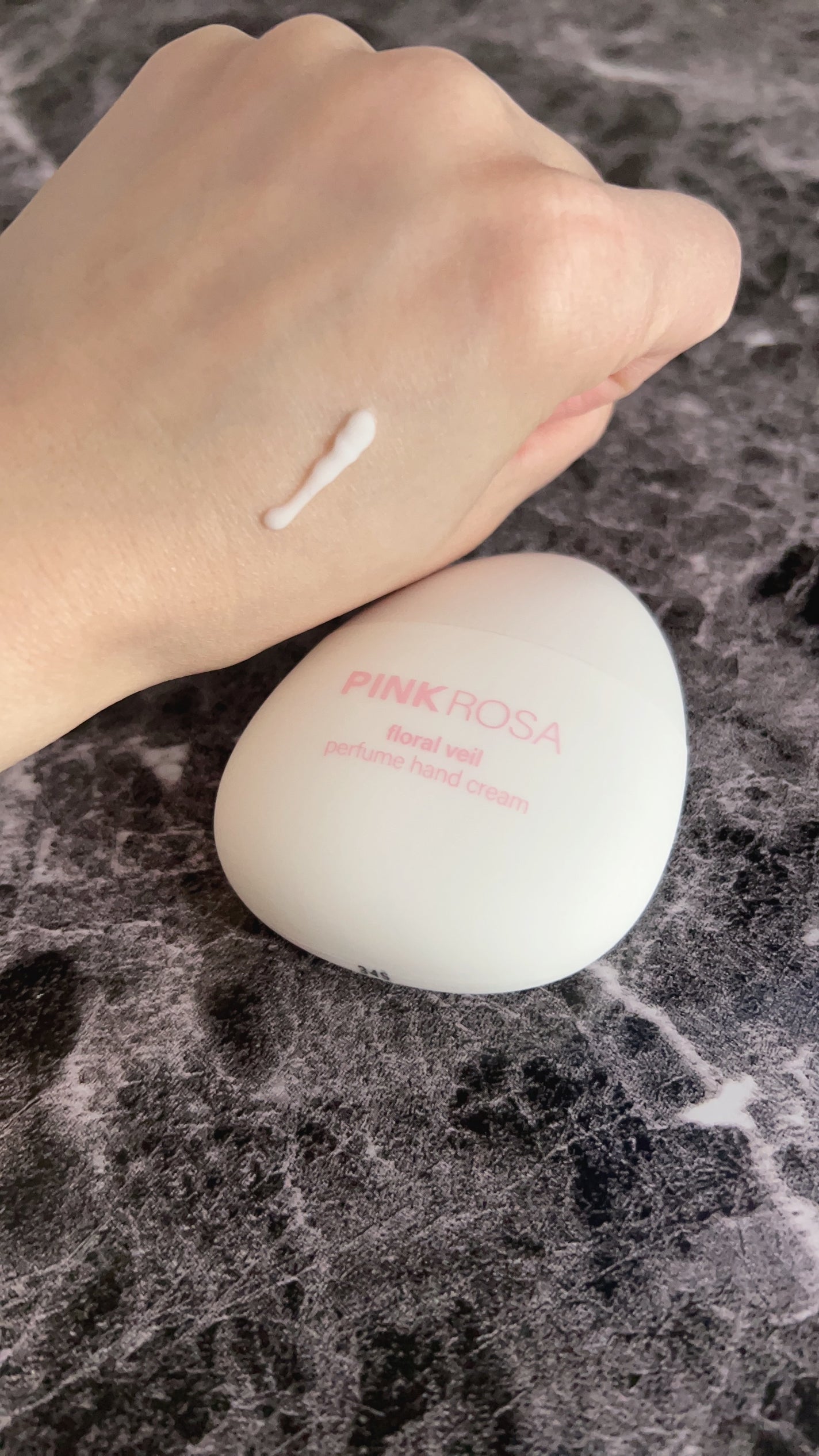 パフューム&フレグランスハンドクリームセット フローラルヴェール/PINKROSA/その他キットセットを使ったクチコミ(3枚目)