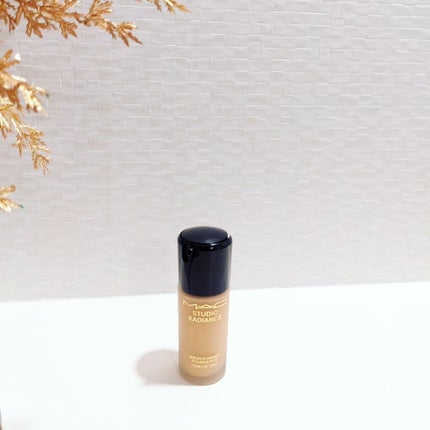 スタジオ ラディアンス セラム ファンデーション/M・A・C/リキッドファンデーションを使ったクチコミ(1枚目)