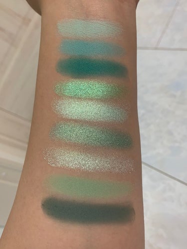 mint to be/ColourPop/アイシャドウパレットを使ったクチコミ（3枚目）