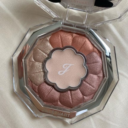 ジルスチュアート ブルームクチュール アイズ/JILL STUART/アイシャドウパレットを使ったクチコミ(3枚目)