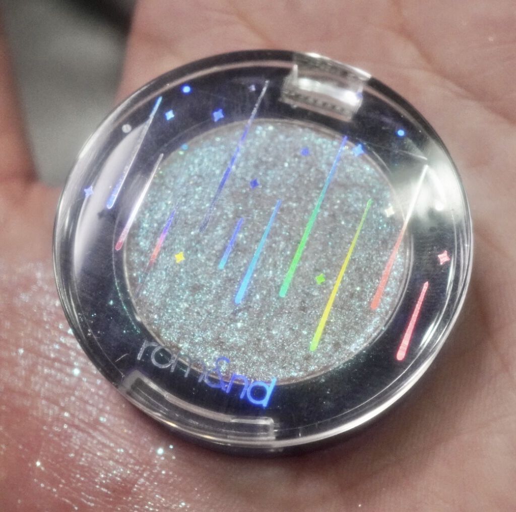 グリッター シャドウ カラー/rom&nd/グリッターを使ったクチコミ（2枚目）