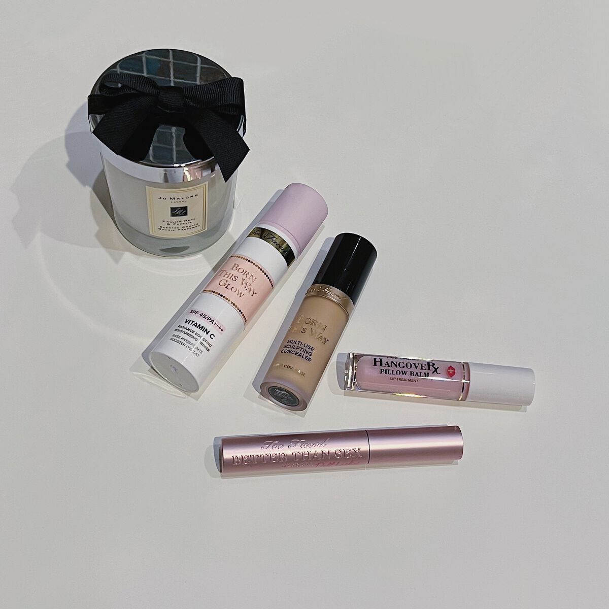 ～トゥー フェイスド ハングオーバー～ ピロー バーム リップ トリートメント/Too Faced/リップ美容液を使ったクチコミ（1枚目）