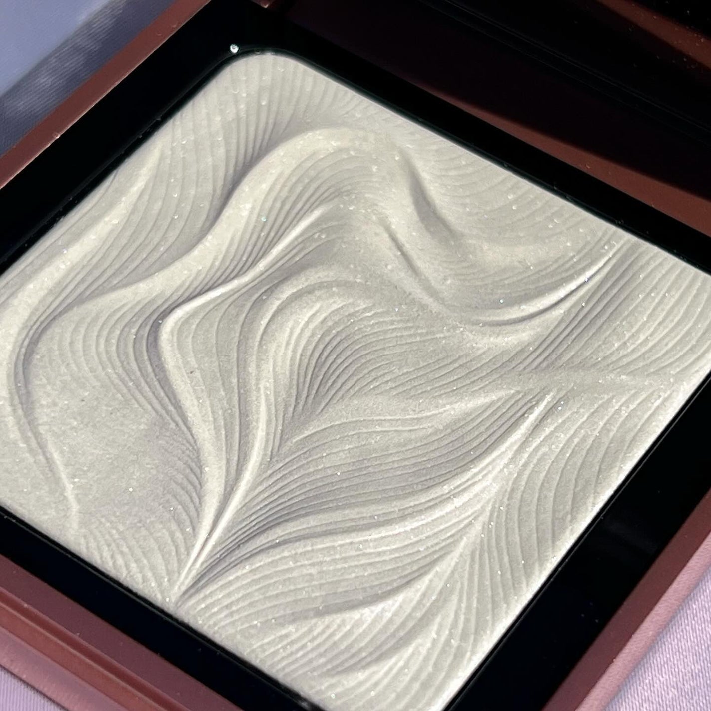 ハイライティング パウダー/BOBBI BROWN/パウダーハイライトを使ったクチコミ(2枚目)