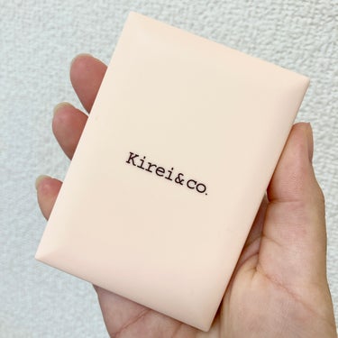 Kirei&co. トーンアップ＆カバー コンシーラーパレットのクチコミ「
🧡Kirei&co.
　トーンアップ＆カバー コンシーラーパレット

4色パレットでシミ・く.....」（2枚目）