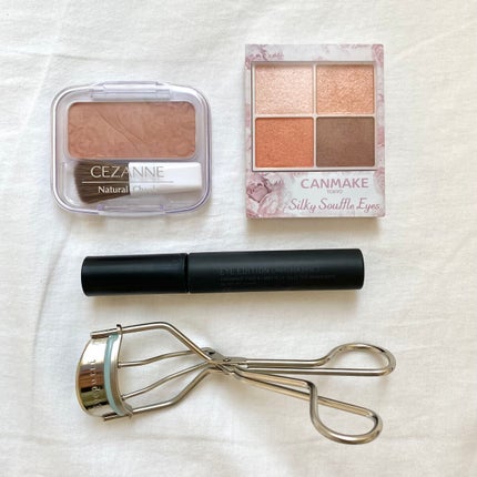 シルキースフレアイズ/キャンメイク/アイシャドウパレットを使ったクチコミ(2枚目)