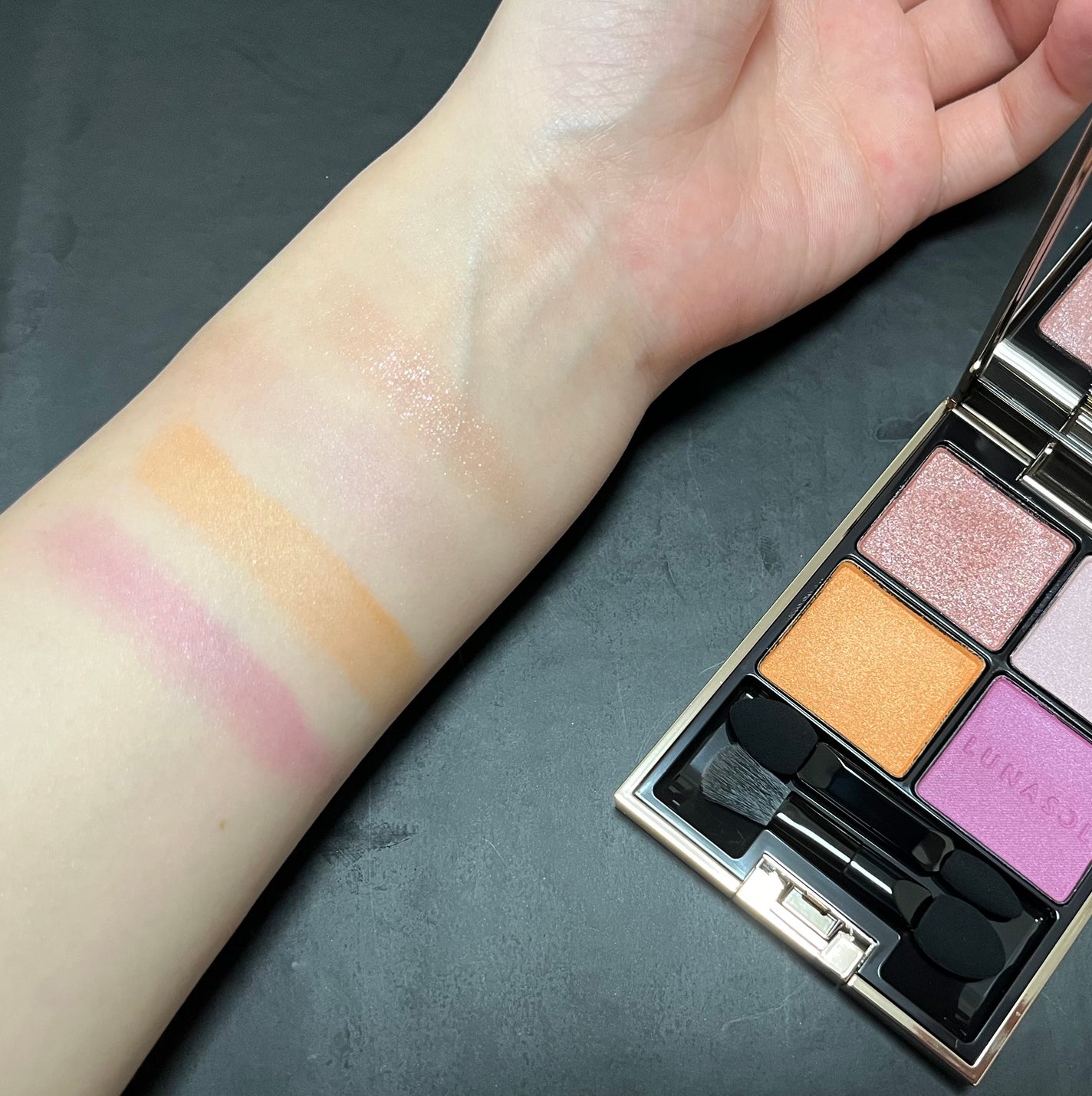 アイカラーレーション/LUNASOL/アイシャドウパレットを使ったクチコミ(2枚目)