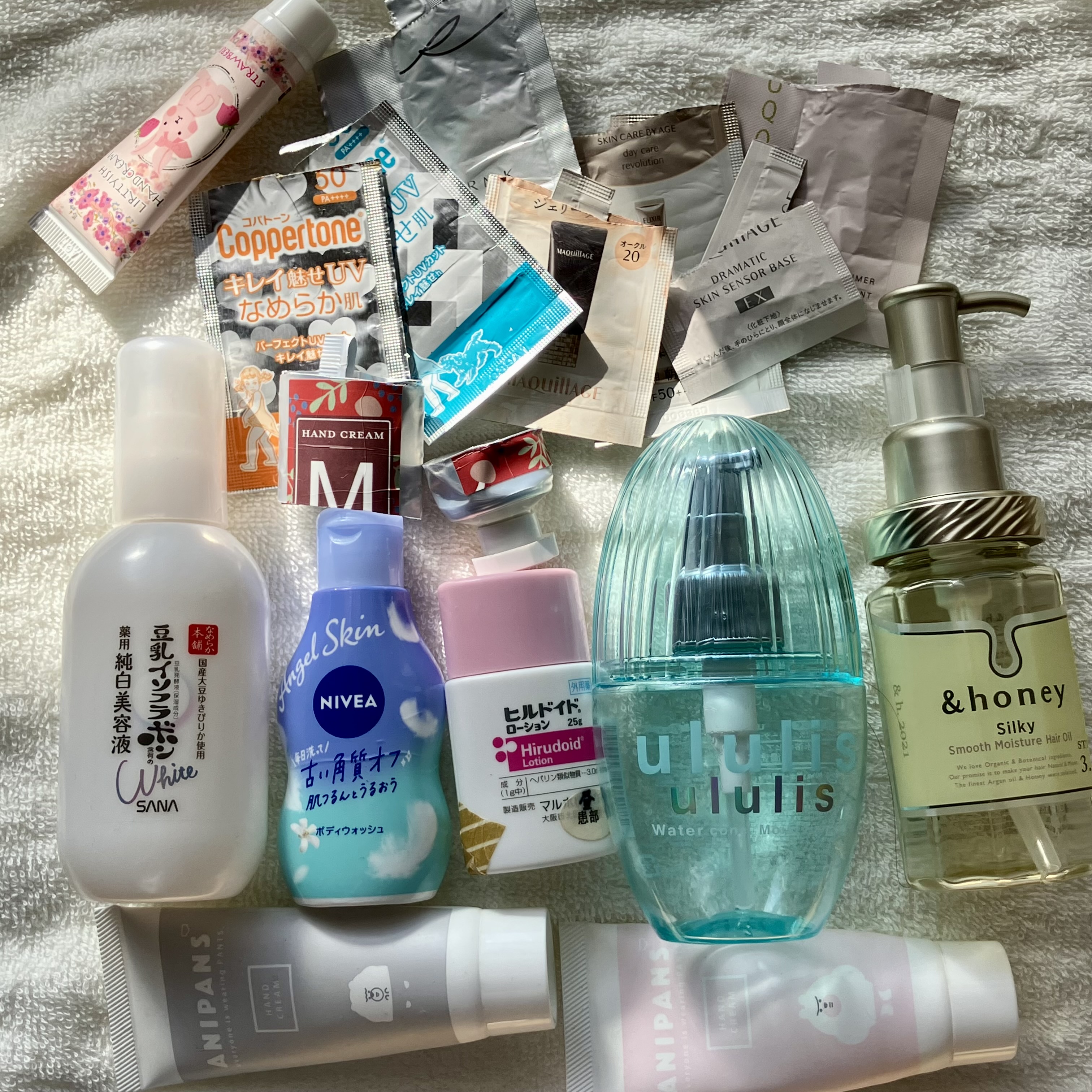 ガールズトレンド研究所 アロマハンドクリームD/DAISO/ハンドクリームを使ったクチコミ（1枚目）