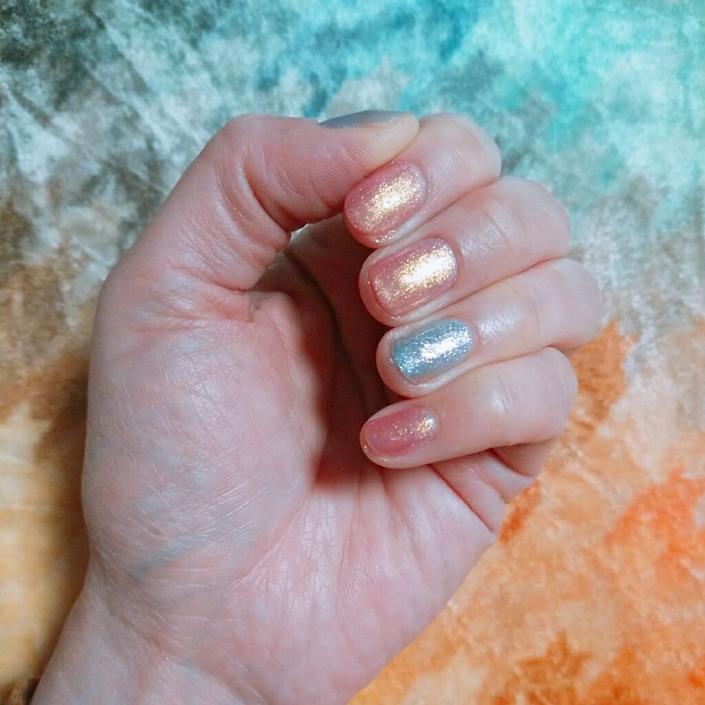 カラフルネイルズ/キャンメイク/マニキュアを使ったクチコミ(2枚目)