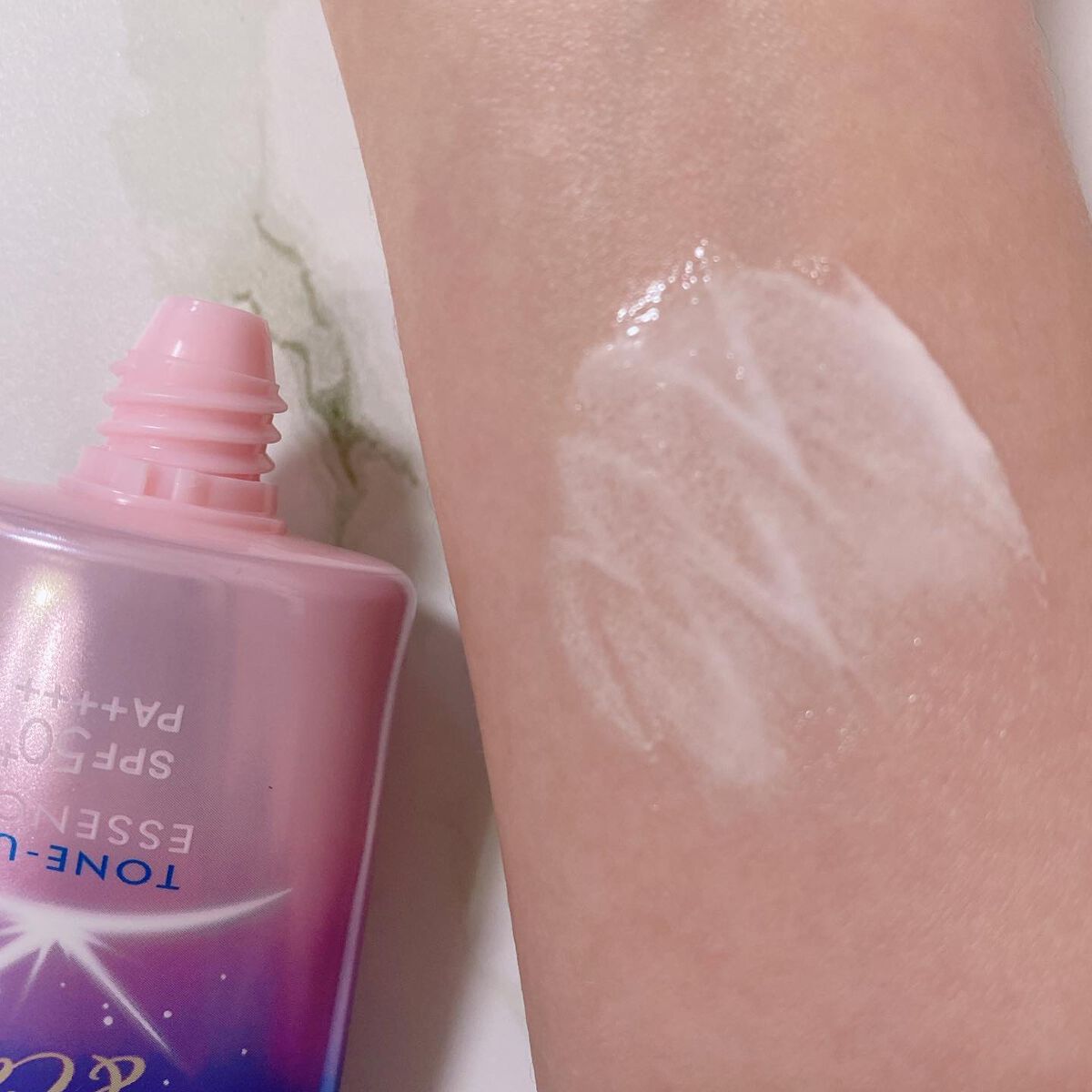 ニベアUV ディープ プロテクト&ケア トーンアップ エッセンス/ニベア/日焼け止めローションを使ったクチコミ(4枚目)