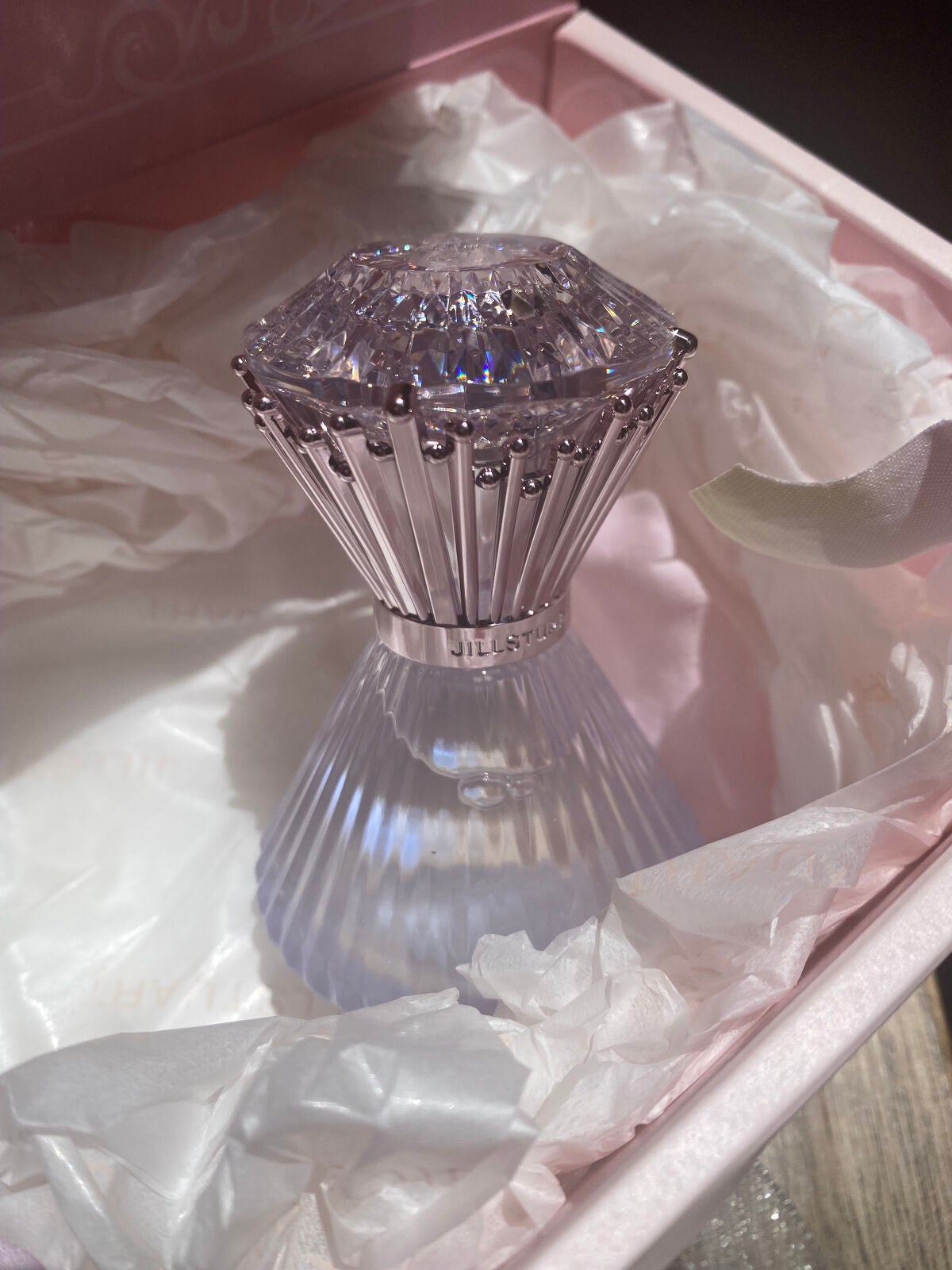 ブリリアントジュエル シアー オードトワレ/JILL STUART/香水(レディース)を使ったクチコミ(2枚目)