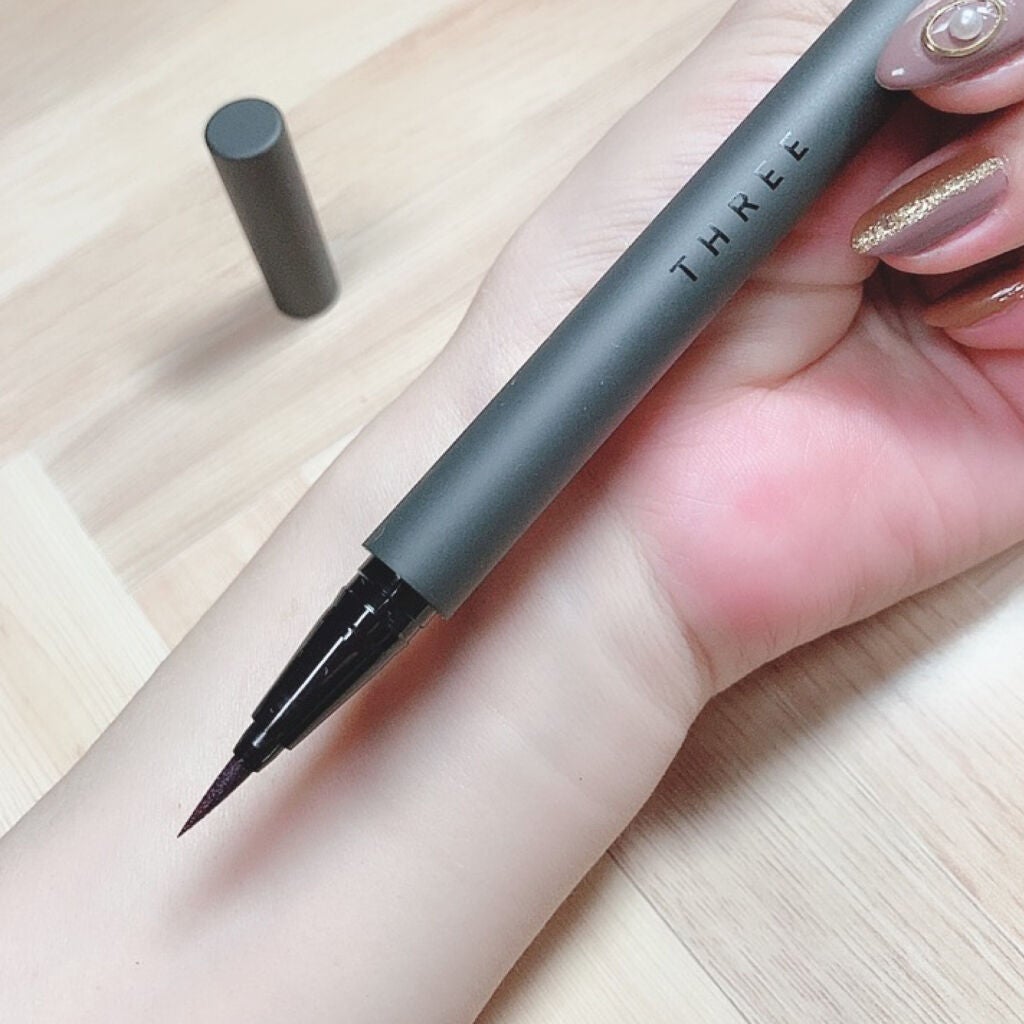 インディストラクティブルアイライナー/THREE/リキッドアイライナーを使ったクチコミ(2枚目)