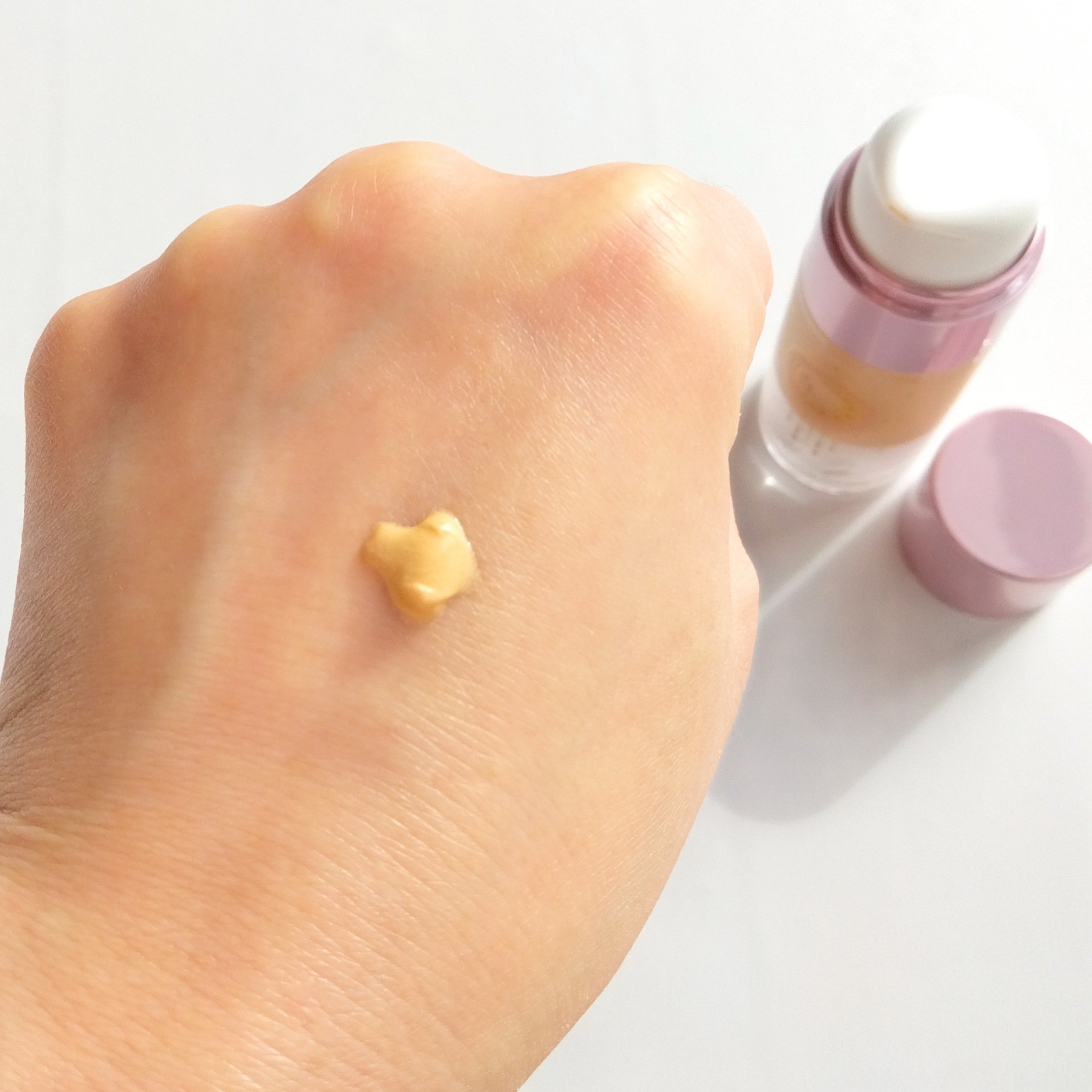 コラーゲンモイスチャースキンベース/illuN/化粧下地を使ったクチコミ（3枚目）