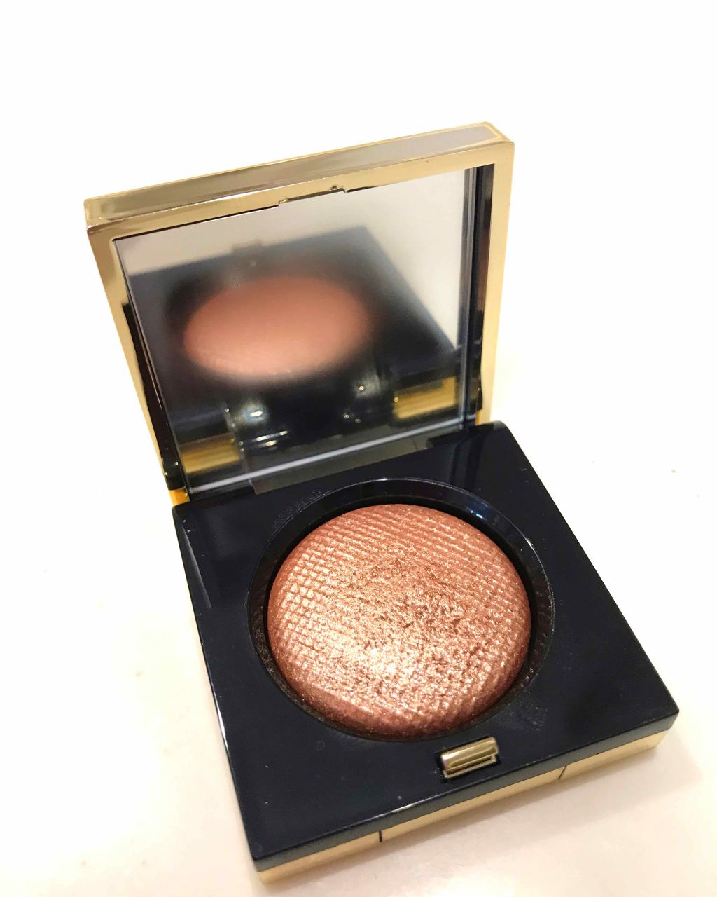 リュクスアイシャドウ/BOBBI BROWN/単色アイシャドウを使ったクチコミ(1枚目)