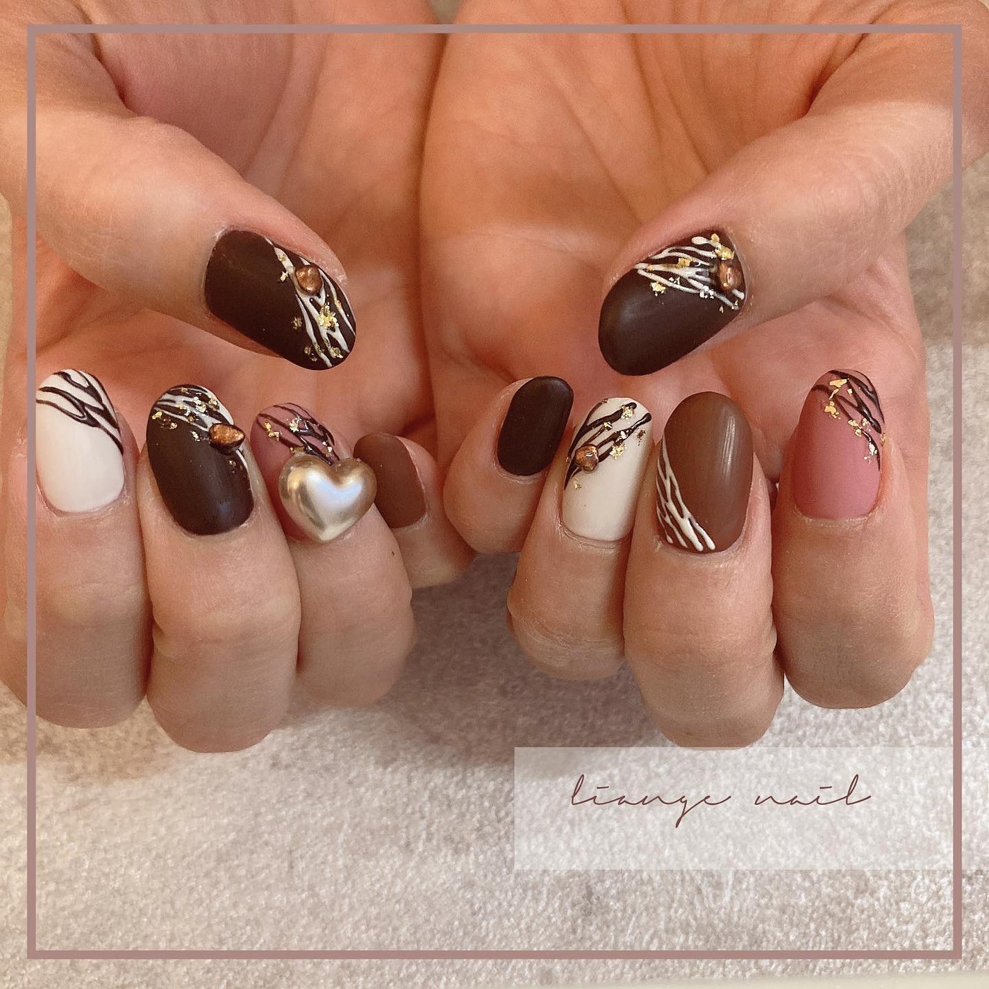 Yuki on LIPS 「.Valentinenail❤︎🍫..薬指のかわいいハートパー..」(1枚目)