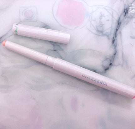 プリティー イージーグリッタースティック/unleashia/グリッターを使ったクチコミ(3枚目)