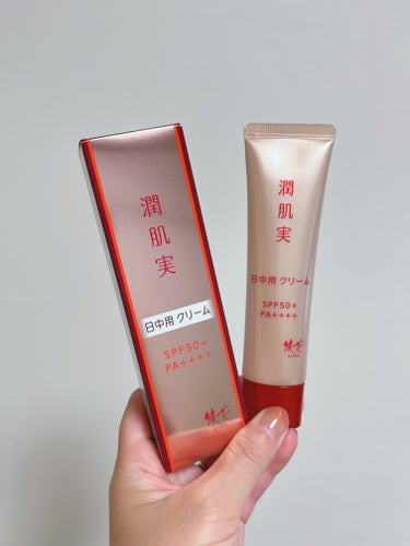 @ayaka.cosmetics_official 様
『潤肌実日中用クリーム』

クリーム・日やけ止め・化粧下地の3つの役割をもち、日中の乾燥から肌を守り、潤いを逃さない日中用クリーム🌸

【SPF5