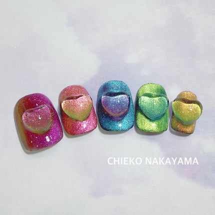 なかやまちえこ on LIPS 「夏色カラーのぎらぎらマグネットネイル☀️365日ネイル160日..」(4枚目)