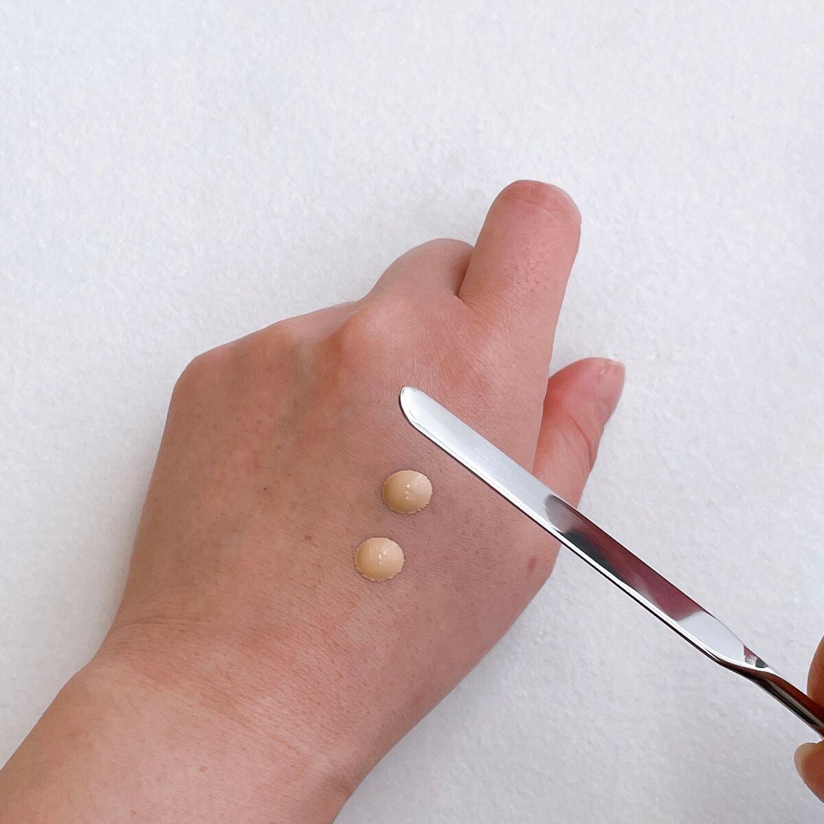 マスクフィットレッドファンデーション/TIRTIR(ティルティル)/リキッドファンデーションを使ったクチコミ(3枚目)