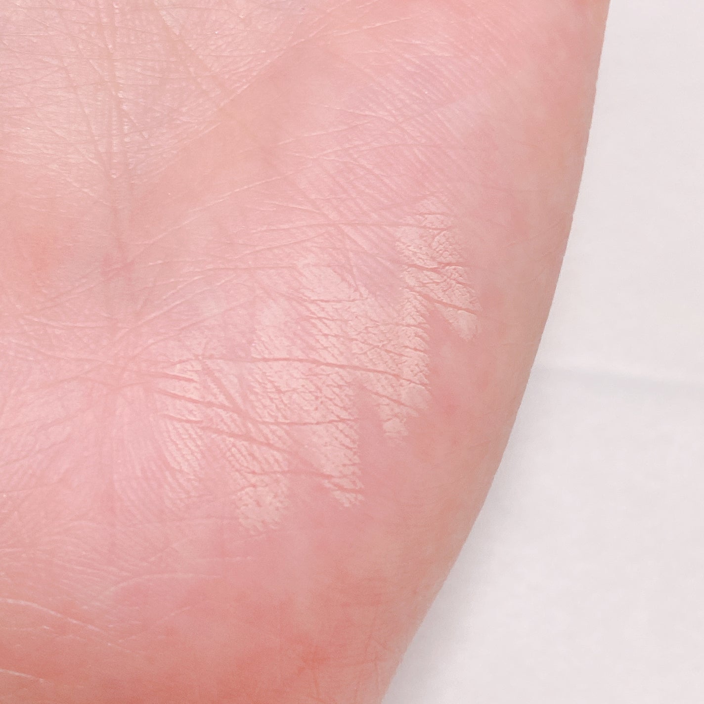 ディファイニングカバーコンシーラー/wakemake/リキッドコンシーラーを使ったクチコミ(4枚目)