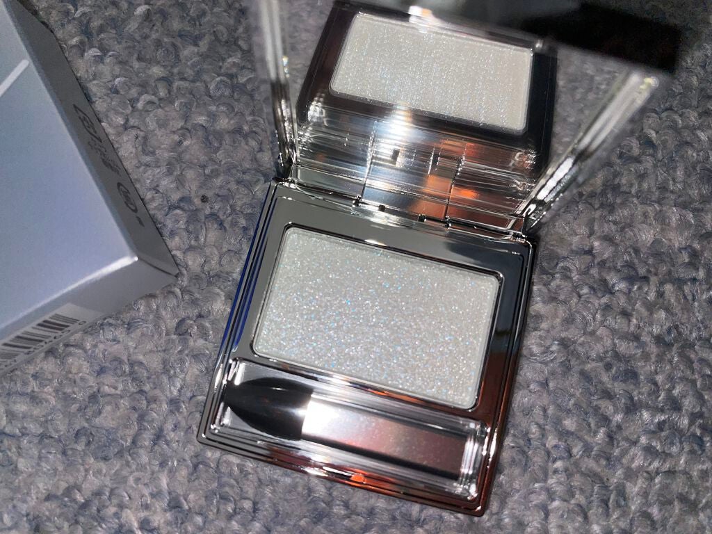 ザ ナウナウアイズ/RMK/単色アイシャドウを使ったクチコミ(3枚目)