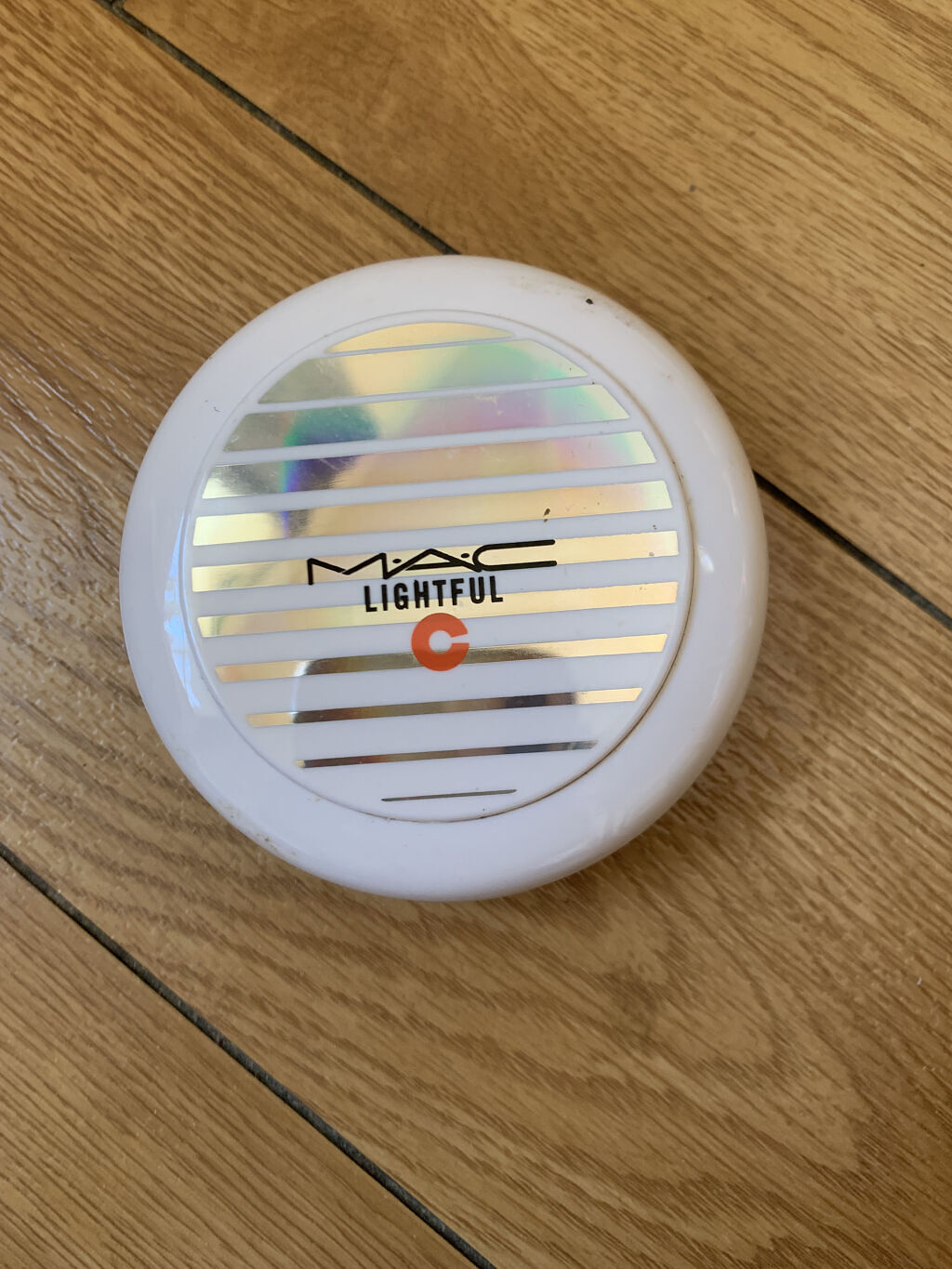 ライトフル C+ SPF 50 クイック フィニッシュ クッション コンパクト/M・A・C/クッションファンデーションを使ったクチコミ（1枚目）