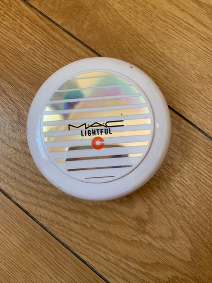 ライトフル C+ SPF 50 クイック フィニッシュ クッション コンパクト/M・A・C/クッションファンデーションを使ったクチコミ(1枚目)