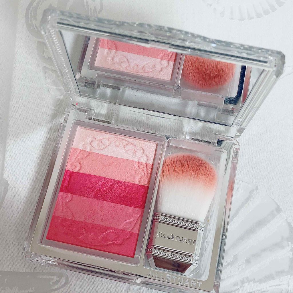 ブルーミングデュー オイルインブラッシュ/JILL STUART/パウダーチークを使ったクチコミ(1枚目)