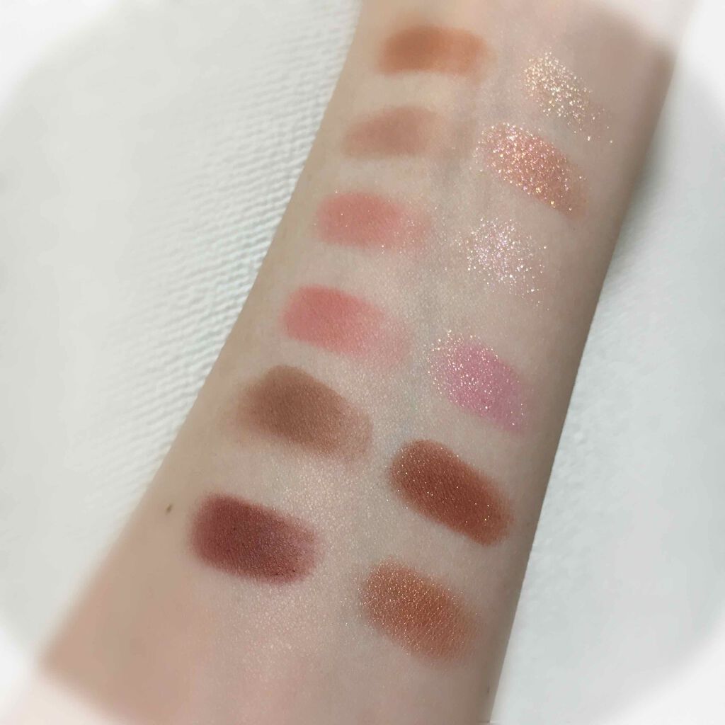 バレンタインボックス3ローズモーメント/VAVI MELLO/アイシャドウパレットを使ったクチコミ(3枚目)