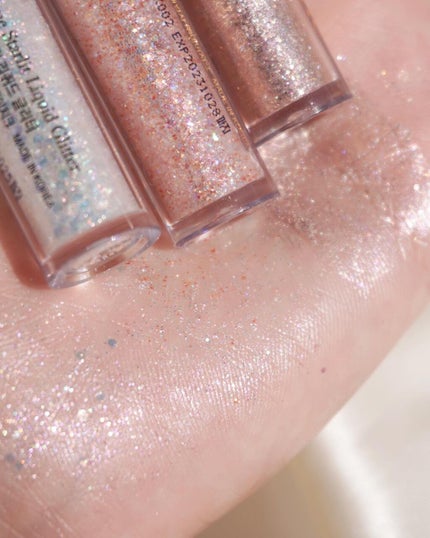 スターリット リキッドグリッター/dasique/メイクアップを使ったクチコミ(1枚目)