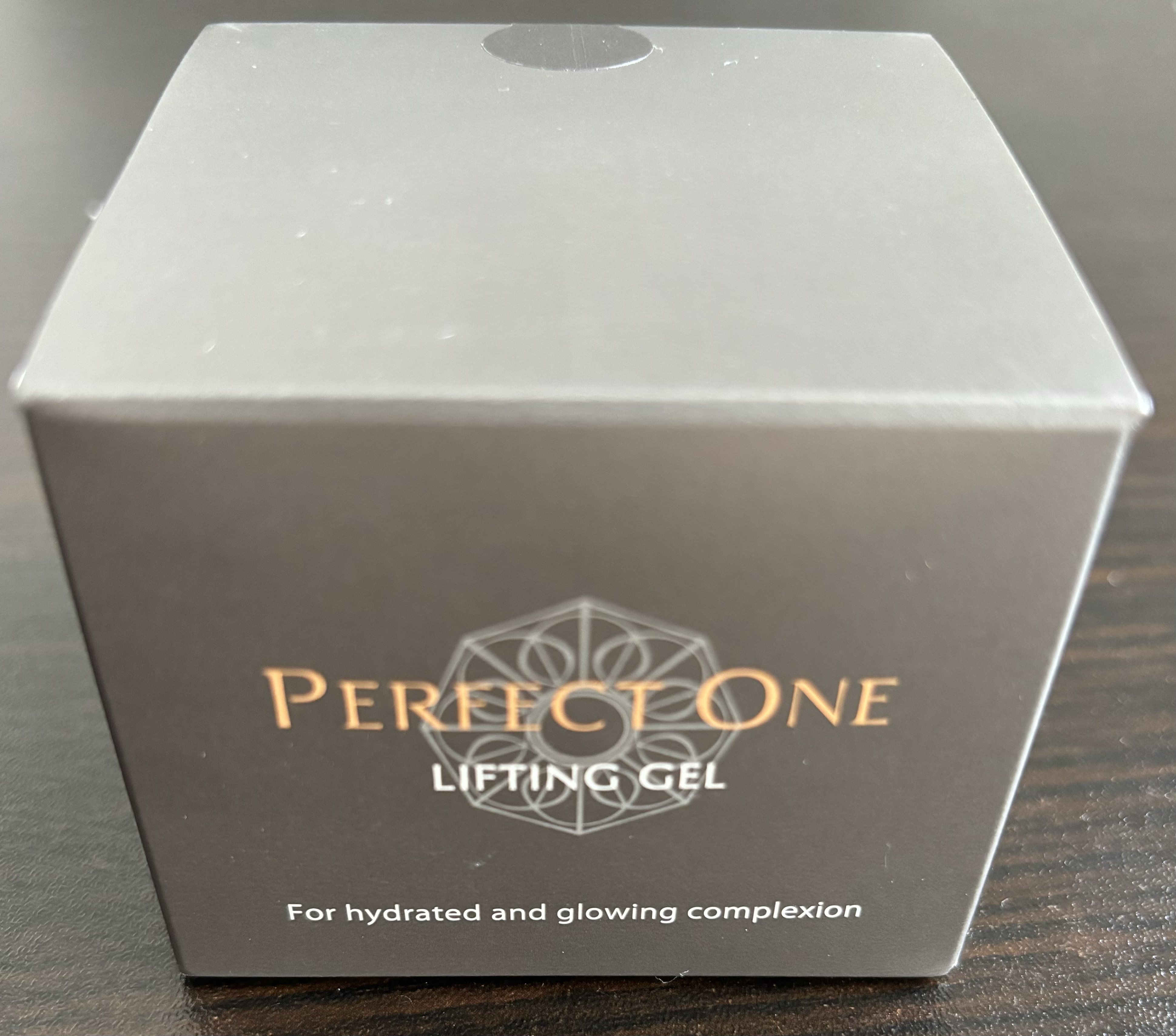 パーフェクトワン リフティングジェル/パーフェクトワン/オールインワン化粧品を使ったクチコミ（1枚目）