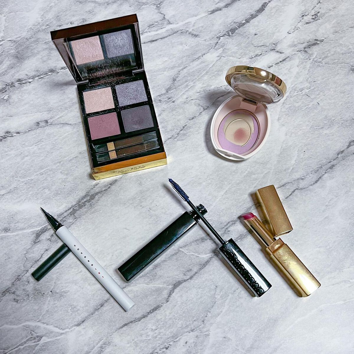 ろく on LIPS 「今日は少し早めの#雛祭り🎎(何歳までやるの?笑)母のお下がりの..」(2枚目)