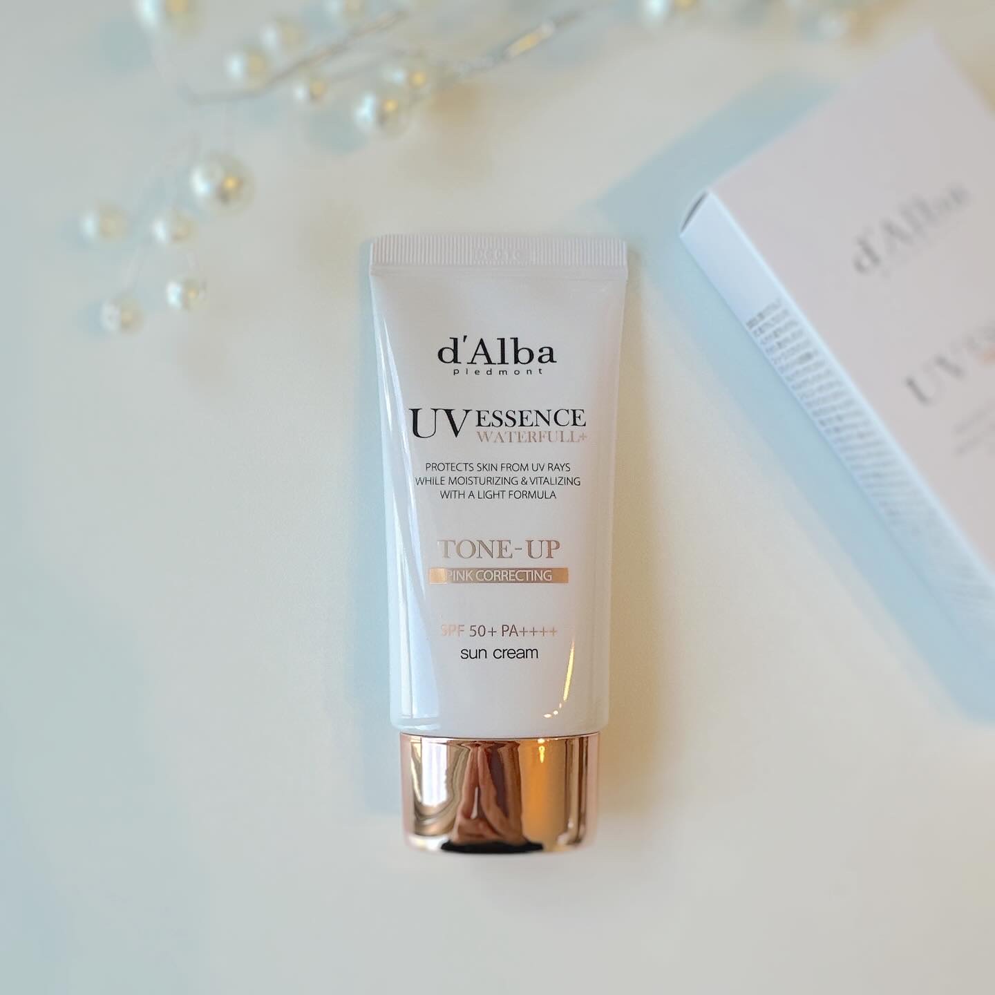 ウォータフルトーンアップサンクリーム/ダルバ/日焼け止めクリームを使ったクチコミ（2枚目）