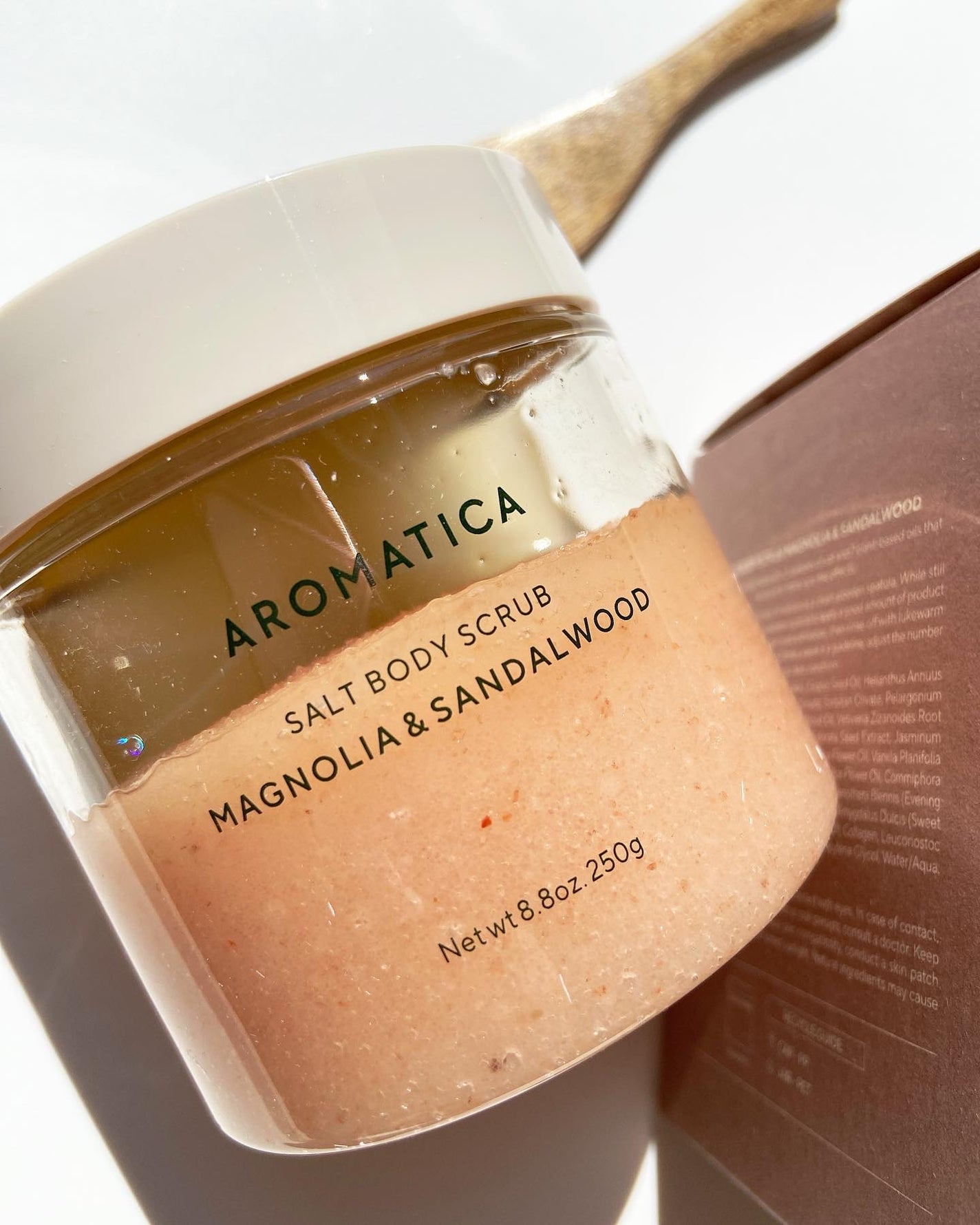 ソルトボディスクラブマグノリア&サンダルウッド/AROMATICA/ボディスクラブを使ったクチコミ(8枚目)